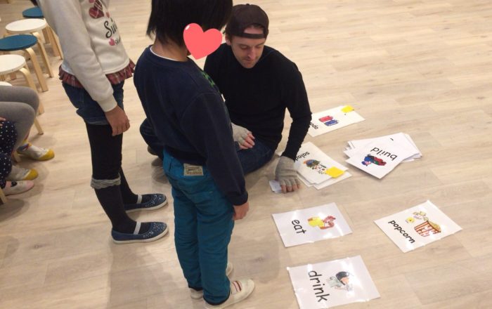 会話の幅が広がる＝「感覚」×「ゲーム」＞「文法」×「座学」