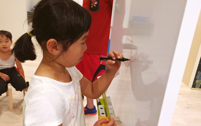 何を描いているか、みんなで当てよう！