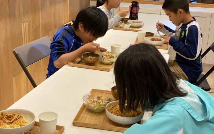 Dinner time（晩ごはんの時間）
