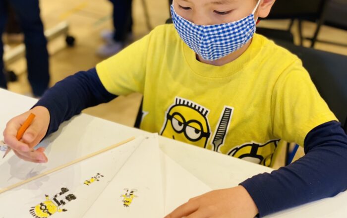 Paper Kite（凧作り）をしました