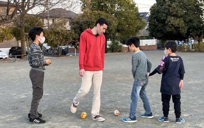 【青葉校】Let’s go to the park!（公園にいこう！）