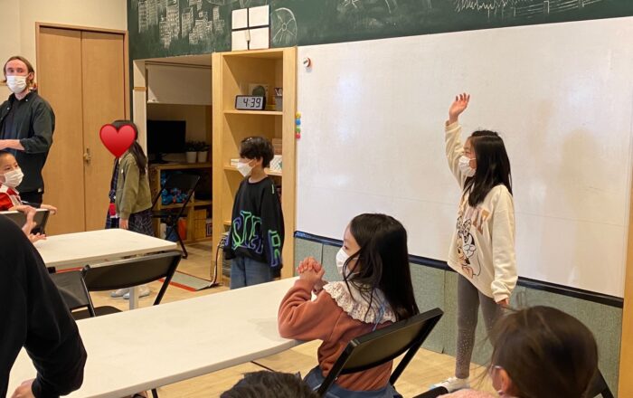 【青葉校】「旅だ！バッグに何を入れる？」