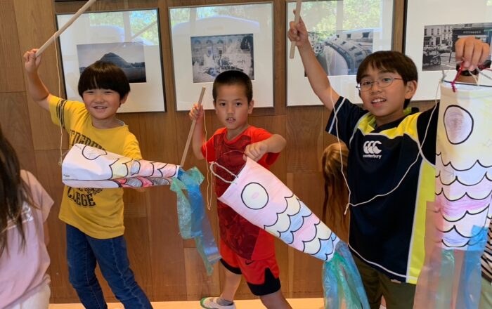 【青葉校】鯉のぼり風、Fishing Kiteをつくろう！