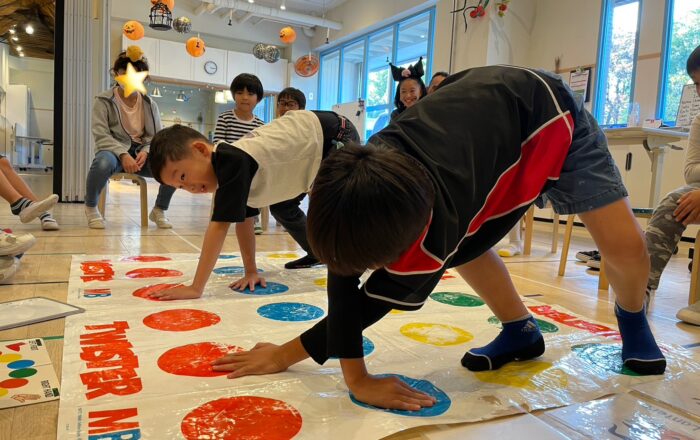 【青葉校】ツイスターゲームでオーマイガー