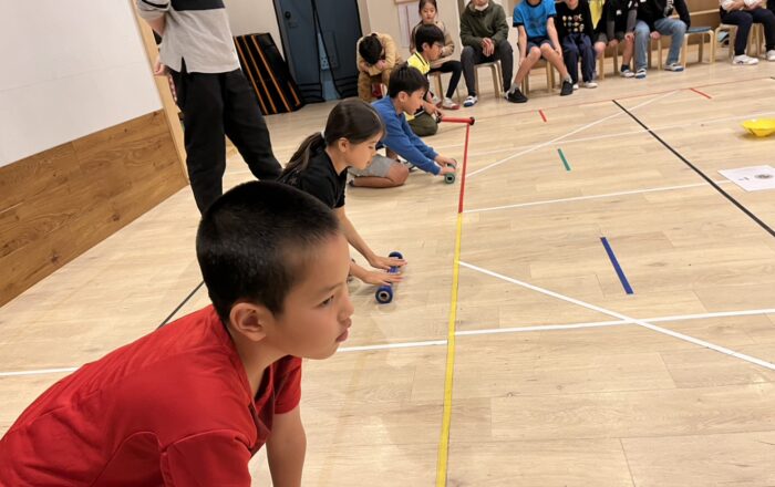 【青葉校】Cone pusher（コーンプッシャー）ゲームをしました！